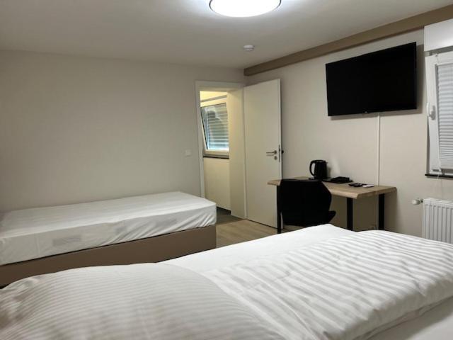 Rheinischer Hof Appartements Leverkusen Extérieur photo