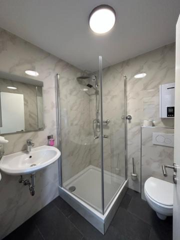 Rheinischer Hof Appartements Leverkusen Extérieur photo