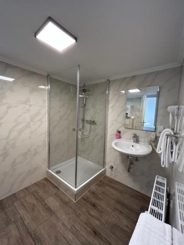 Rheinischer Hof Appartements Leverkusen Extérieur photo